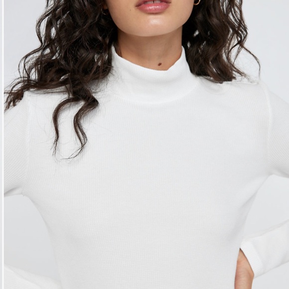 Wilfred Free Billie Turtleneck - Picture 4 of 6